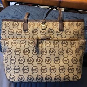 Michael Kors Tote